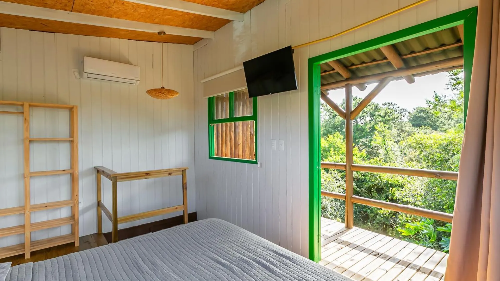 Semesterbostad Sua Casa Na Guarda Com Jardim Privado Villa Guarda do Embaú Brasilien
